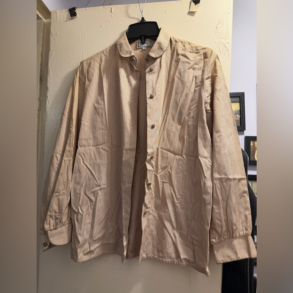 Women’s Tan Button-Up shirt